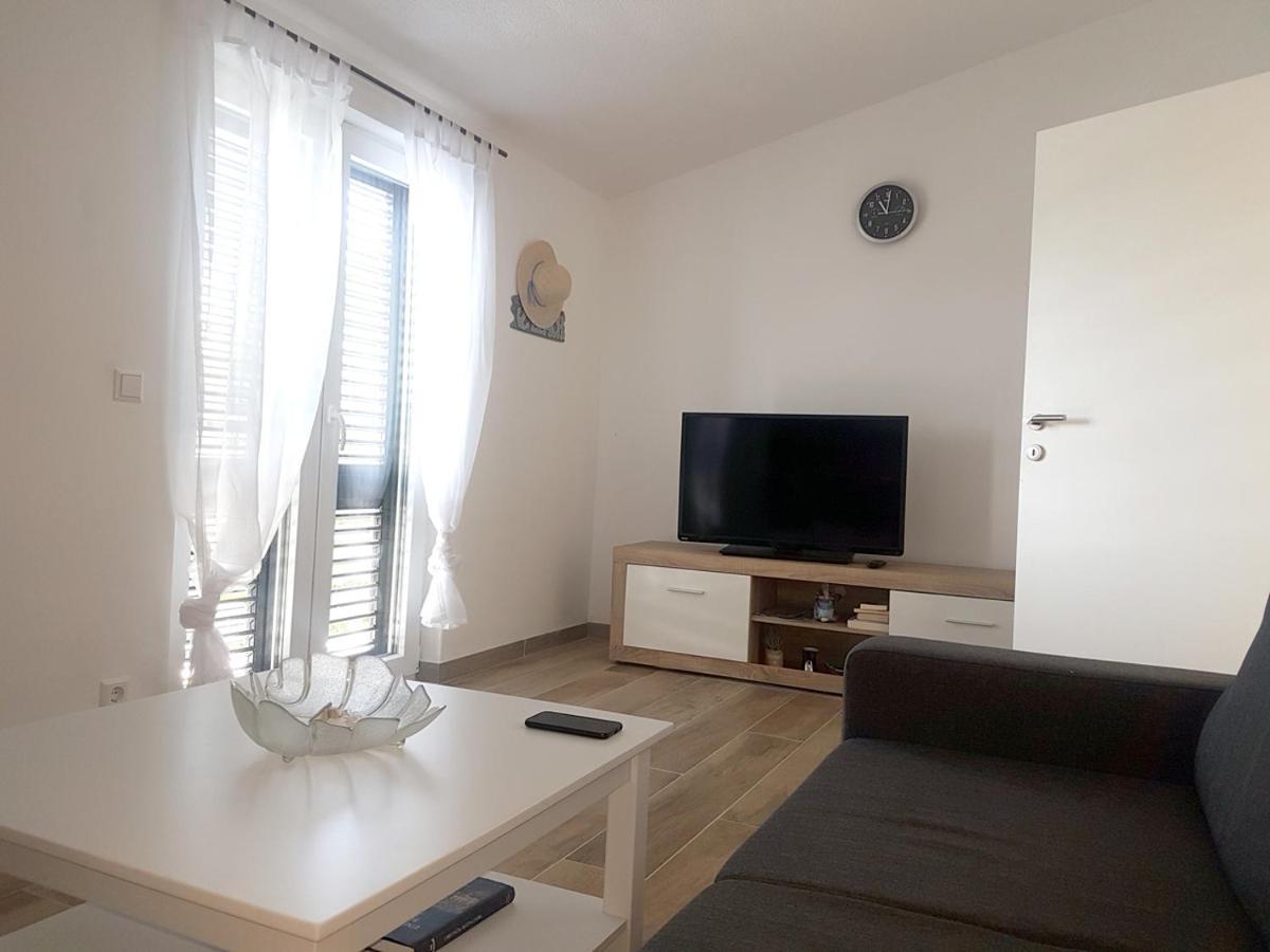 Apartment Niva Vir