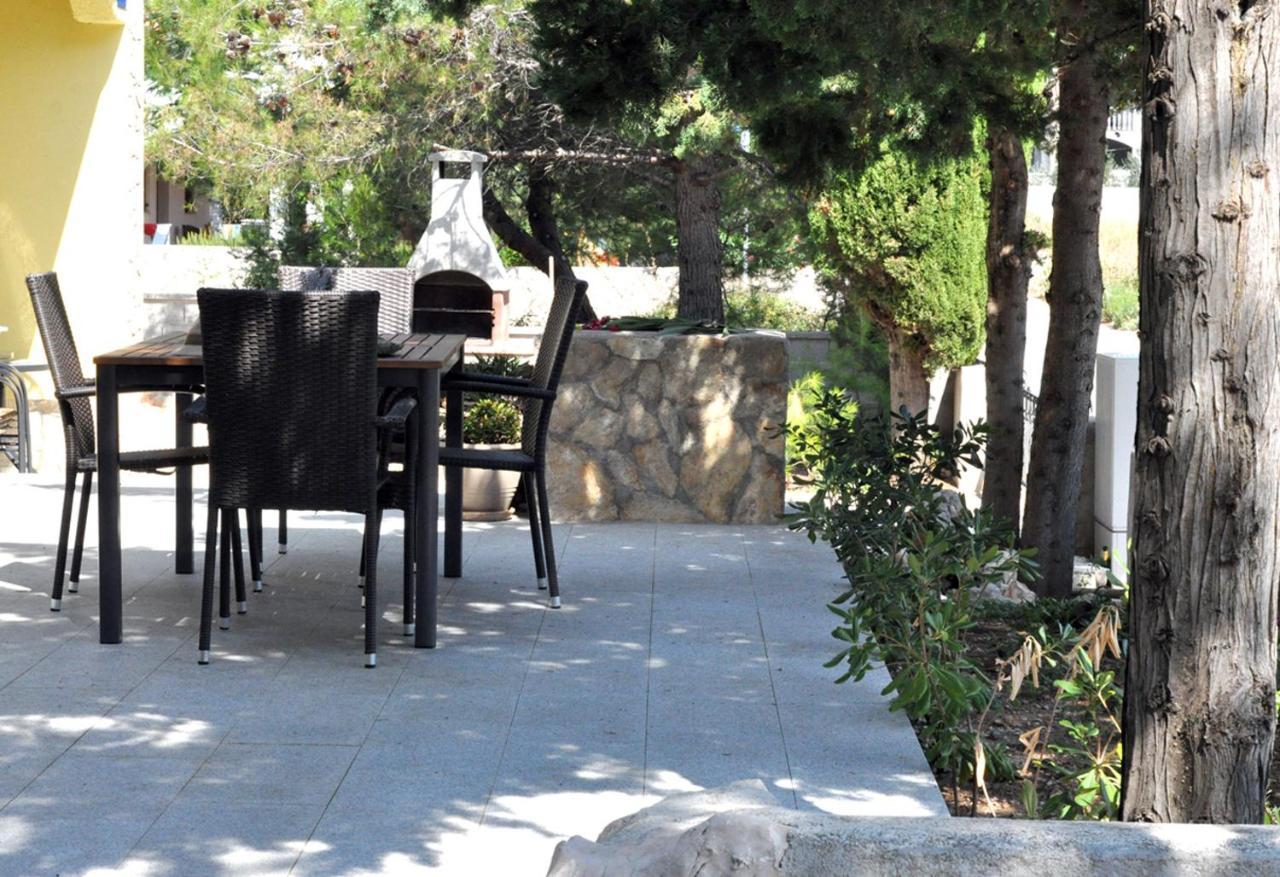 Niva Apartment *