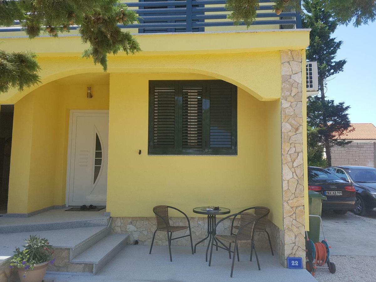 Niva Apartment